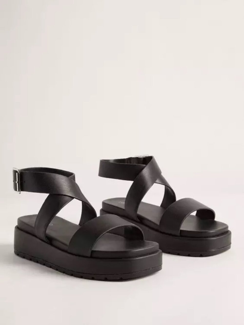 Torrid Buckle Wrap Flatform Sandal | Size 8.5 WW (Wide Width) | Great Condition